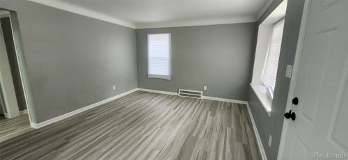 19347 Sunderland Rd, Detroit, MI, 48219-2715 | Card Image