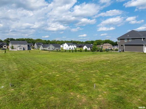 Lot 8 Woods Estates Of Riverdale Drive, Riverdale, IA, 52722 | Card Image