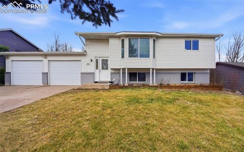 1268 Chiricahua Dr, Colorado Springs, CO, 80915-3205 | Card Image