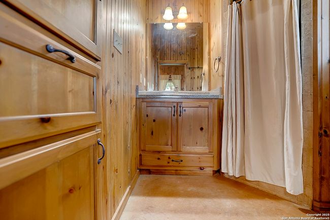 101 Ranch Rd, House other with 3 bedrooms, 3 bathrooms and null parking in Adkins TX | Image 51