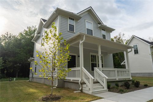 923 S Waxflower Ave, Fayetteville, AR, 72701-5625 | Card Image