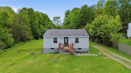 254 Pine Dr, Butler, PA, 16002-9242 | Card Image