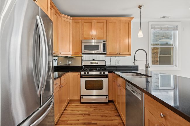 APT-2S - 830 Bradley Pl, Condo with 2 bedrooms, 2 bathrooms and 1 parking in Chicago IL | Image 10
