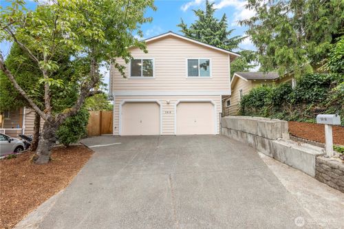 5016 26th Ave Sw, Seattle, WA, 98106-1374 | Card Image