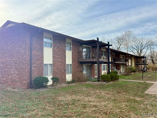 apt-b-7601 Hazelcrest Dr, Hazelwood, MO, 63042-2272 | Card Image