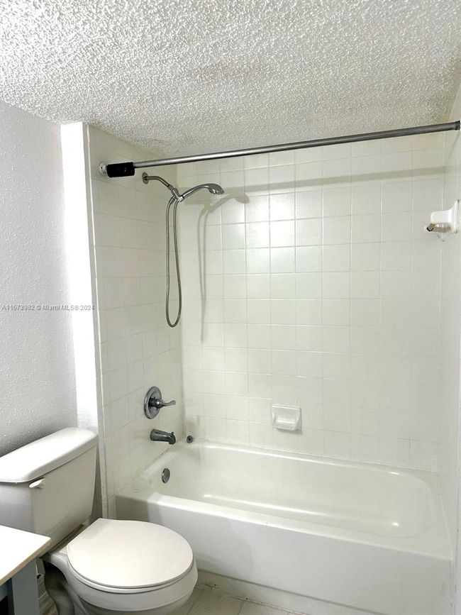 106G - 4045 W Mcnab Rd, Condo with 2 bedrooms, 2 bathrooms and null parking in Pompano Beach FL | Image 17