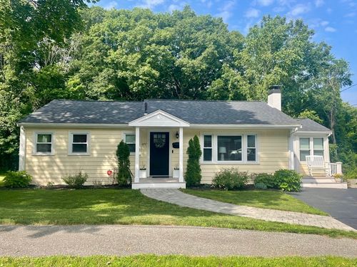 277 Ridgewood Dr, Norwood, MA, 02062-5216 | Card Image