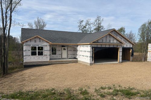 7195 Geraldine Cir, Swartz Creek, MI, 48473-7649 | Card Image