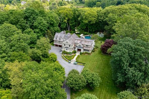 70 Haights Cross Rd, Chappaqua, NY, 10514-2907 | Card Image