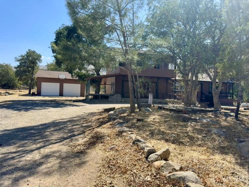 3300 Cook Peak Rd, Lake Isabella, CA, 93240-9748 | Card Image