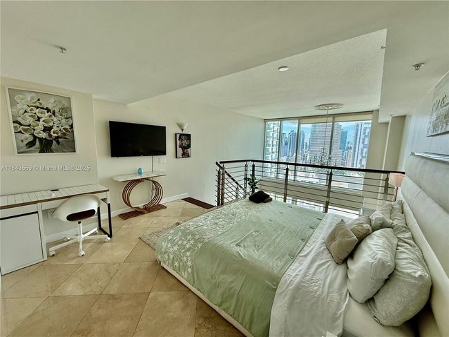 APT-1505 - 41 Se 5 Th St, Condo with 1 bedrooms, 2 bathrooms and null parking in Miami FL | Image 5