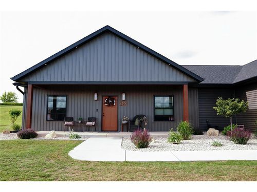 390 Badger Ave, Mondovi, WI, 54755-8160 | Card Image