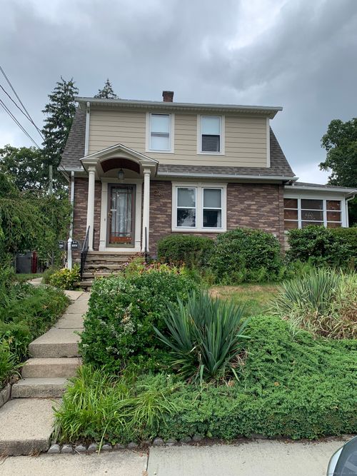 28 Galpin St, Naugatuck, CT, 06770-3919 | Card Image