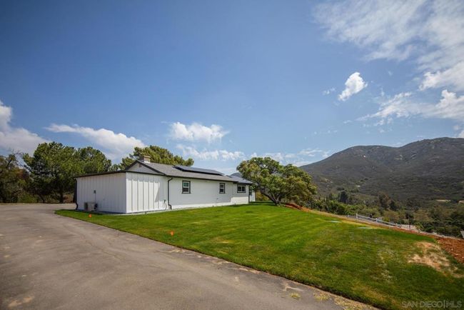3153 Pine Ln, House other with 5 bedrooms, 3 bathrooms and 8 parking in Spring Valley CA | Image 5