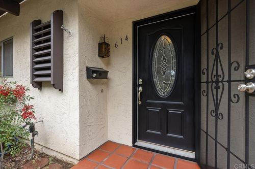 614 Bel Air Dr W, Vista, CA, 92084-5525 | Card Image