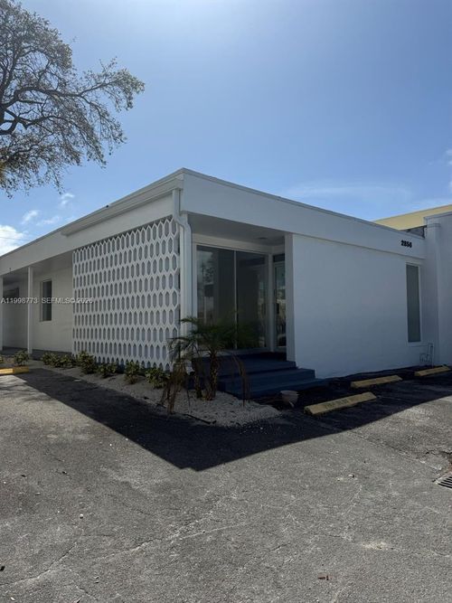 2856 E Oakland Park Blvd, Fort Lauderdale, FL, 33306-1814 | Card Image