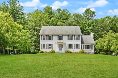 24 Caldwell Dr, Westford, MA, 01886-1195 | Card Image