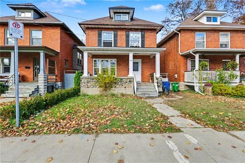 122 Montrose St, Windsor, ON, N8X1A3 | Card Image