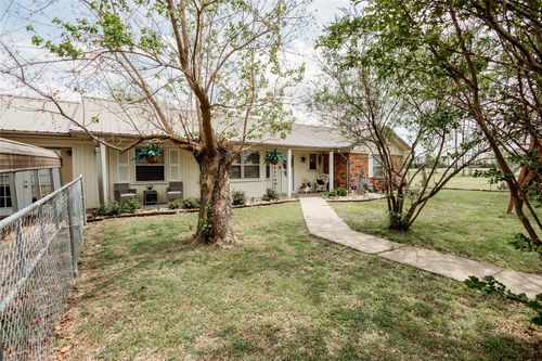 2382 N Fm 1743, Windom, TX, 75492-4213 | Card Image