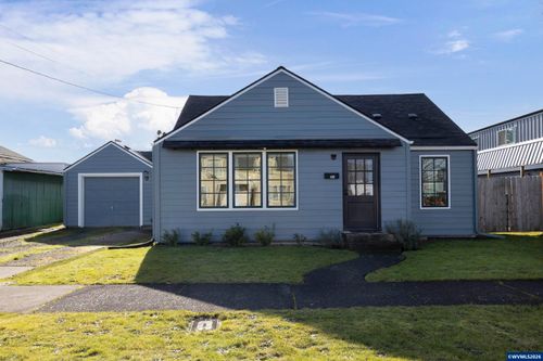 490 W Maple St, Lebanon, OR, 97355-1938 | Card Image