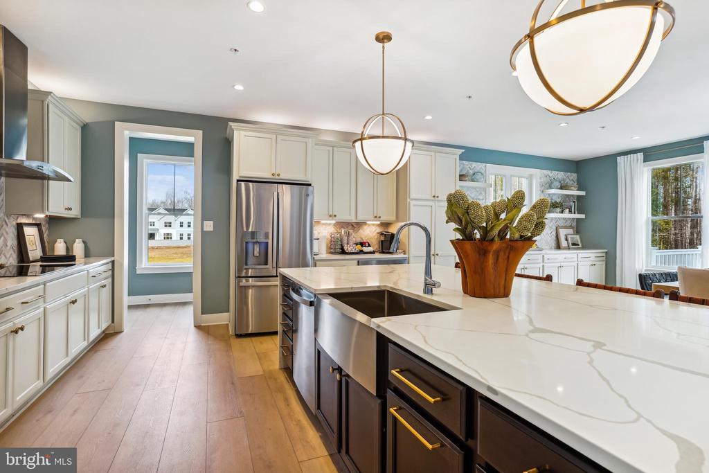 Residential in WHITE PLAINS 2