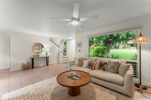 f-370 Haleloa Place, Honolulu, HI, 96821 | Card Image