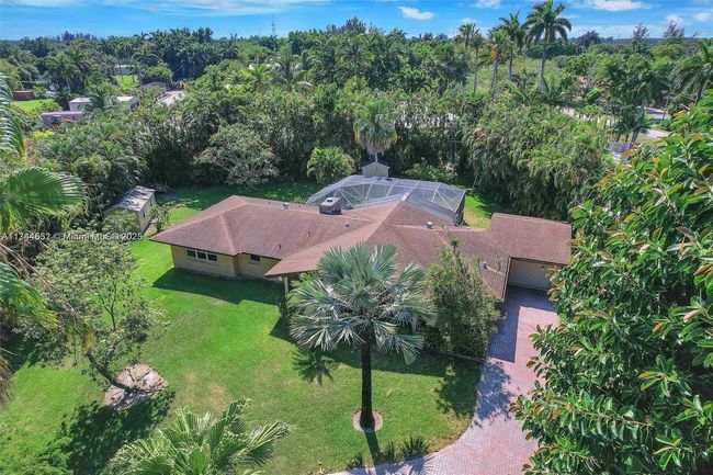 4851 Sw 106 Th Ave, House other with 3 bedrooms, 2 bathrooms and null parking in Davie FL | Image 9