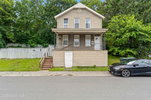 90 Central Ave, Cohoes, NY, 12047-4523 | Card Image