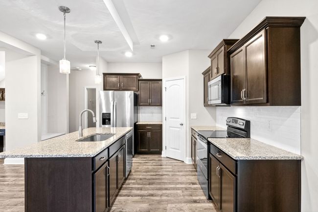 1184 Eagles Nest Ln, House other with 4 bedrooms, 3 bathrooms and 6 parking in Clarksville TN | Image 10