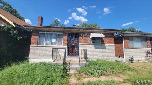 4607 Lee Ave, Saint Louis, MO, 63115-2432 | Card Image