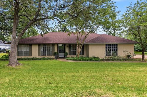 2003 Rockwood Dr, Bryan, TX, 77807-2712 | Card Image