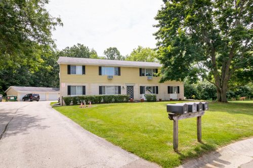 721 Princeton Ct, Hartland, WI, 53029-2629 | Card Image