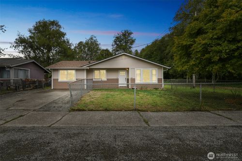 429 Fir St, McCleary, WA, 98557-9668 | Card Image