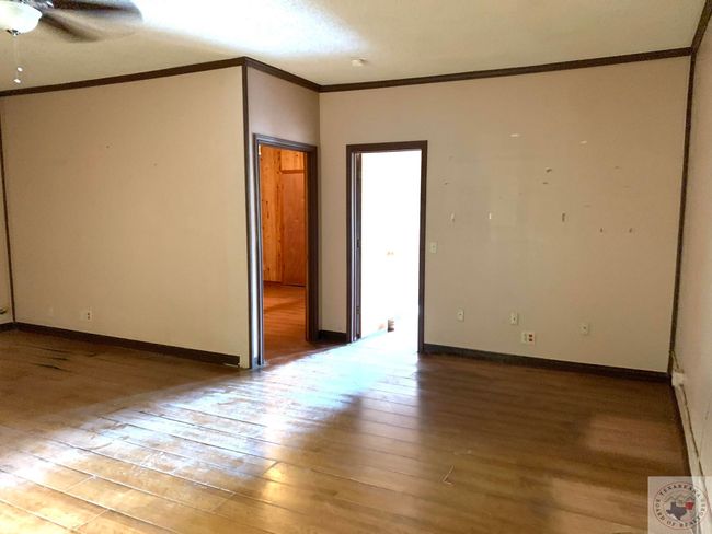 105 E Main St, House other with 2 bedrooms, 1 bathrooms and null parking in Bloomburg TX | Image 17