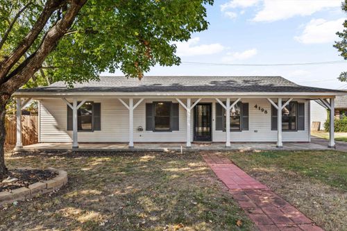 4198 Eagles Hunt Rd, Millington, TN, 38053-2251 | Card Image