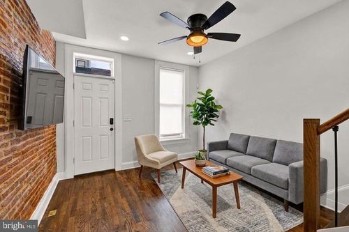 2 W Barney St, BALTIMORE, MD, 21230-4804 | Card Image