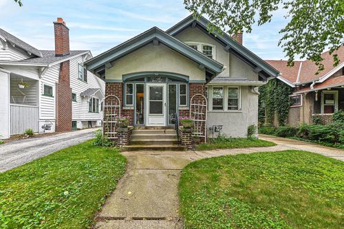 4068 N Prospect Avenue, Shorewood, WI, 53211 | Card Image