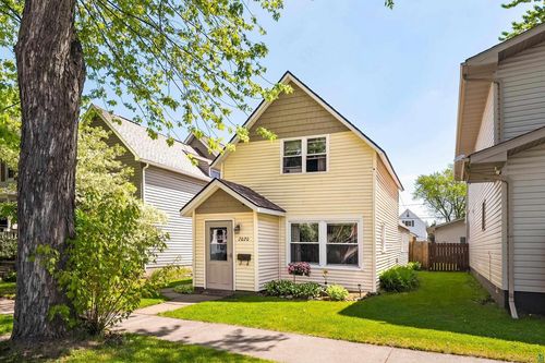 2020 Ohio Ave, Superior, WI, 54880-2021 | Card Image