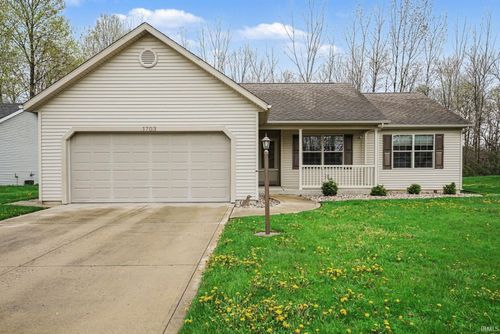 1703 Aspen Dr, Goshen, IN, 46526-1760 | Card Image