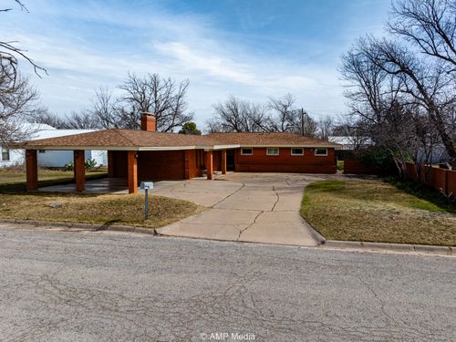 131 Nw Avenue I, Hamlin, TX, 79520-3721 | Card Image