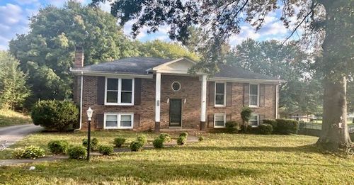 2503 Independence Dr, Clarksville, TN, 37043-5376 | Card Image