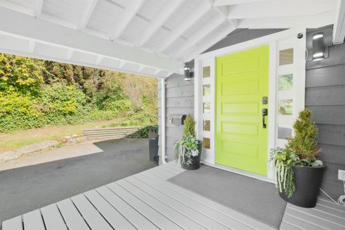 1095 W Keith Rd, North Vancouver, BC, V7P | Card Image