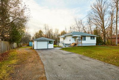 3666 Trulls Rd, House other with 2 bedrooms, 1 bathrooms and 5 parking in Courtice ON | Image 1