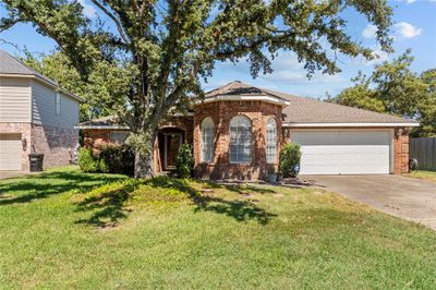 10926 Sharon Circle, House other with 3 bedrooms, 2 bathrooms and null parking in Montgomery TX | Image 1