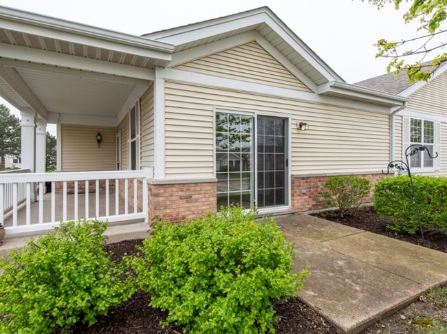 13207 - 13207 W Shannon Dr, Home with 2 bedrooms, 2 bathrooms and 4 parking in Beach Park IL | Image 5
