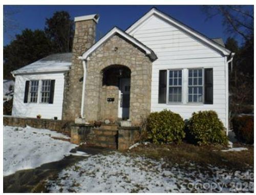 402 W Main St, Wilkesboro, NC, 28697-2831 | Card Image