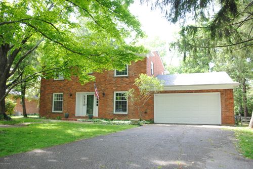 9836 Longwood Cir, Louisville, KY, 40223-2810 | Card Image