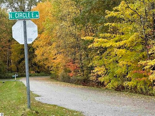 Lot #6 N Circle E, Surrey Township, MI, 48622 | Card Image