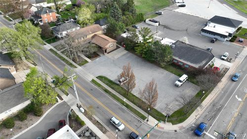 11522 Davis St, Grand Blanc, MI, 48439-1357 | Card Image