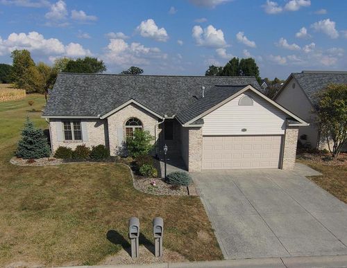 108 Kincora Dr, Bucyrus, OH, 44820-8643 | Card Image